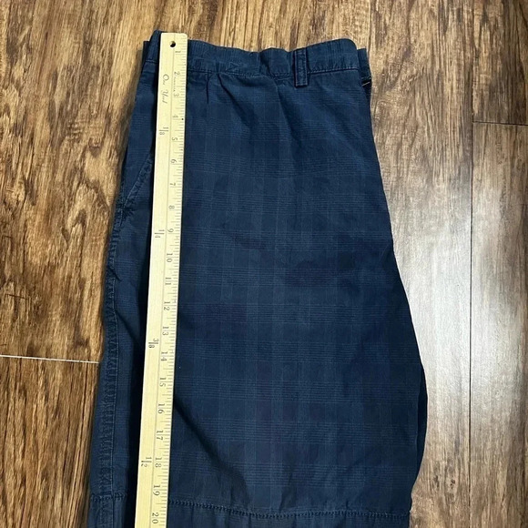 Tommy Hilfiger shorts - Picture 5 of 6